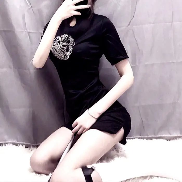 男子玩品海报